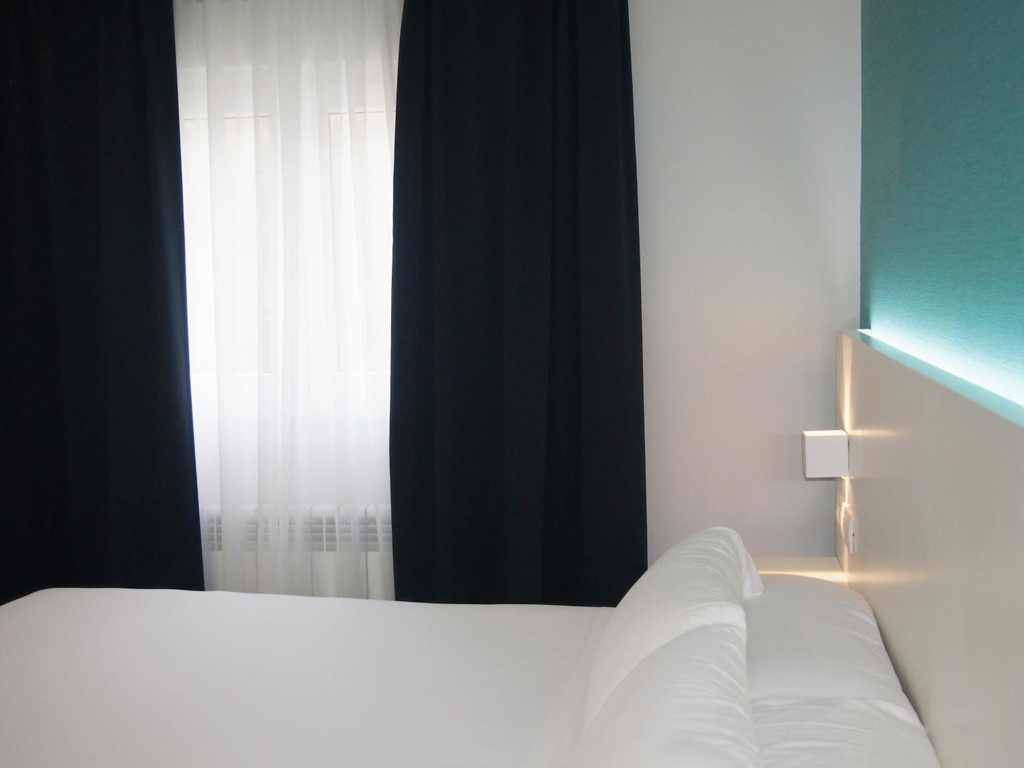 Four Rooms Muxia Exterior foto